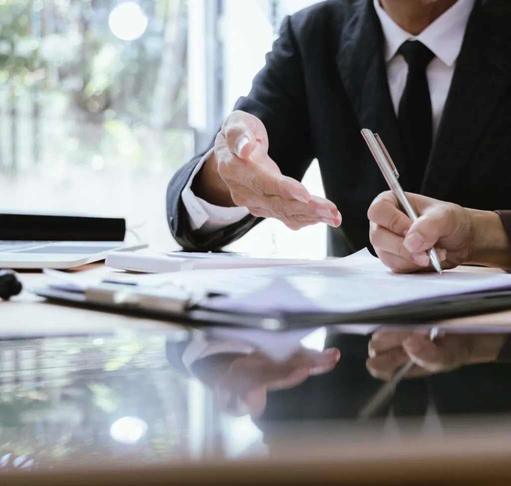 employment lawyer